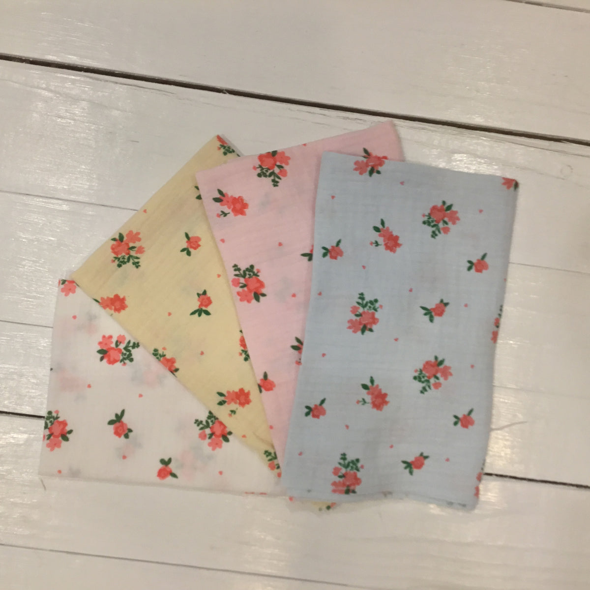 Little Prints Floral Fat Quarters - Little Blanks