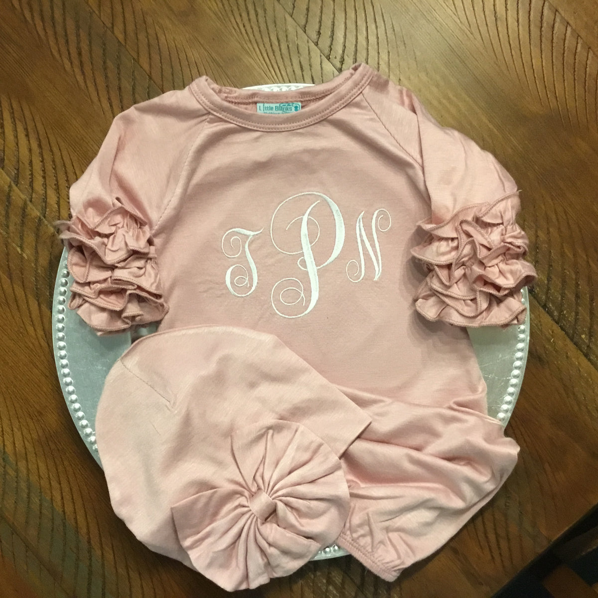 Baby Girls Ruffle Sleeve Gown With Bow Beanie and Applique Swatch - Little Blanks