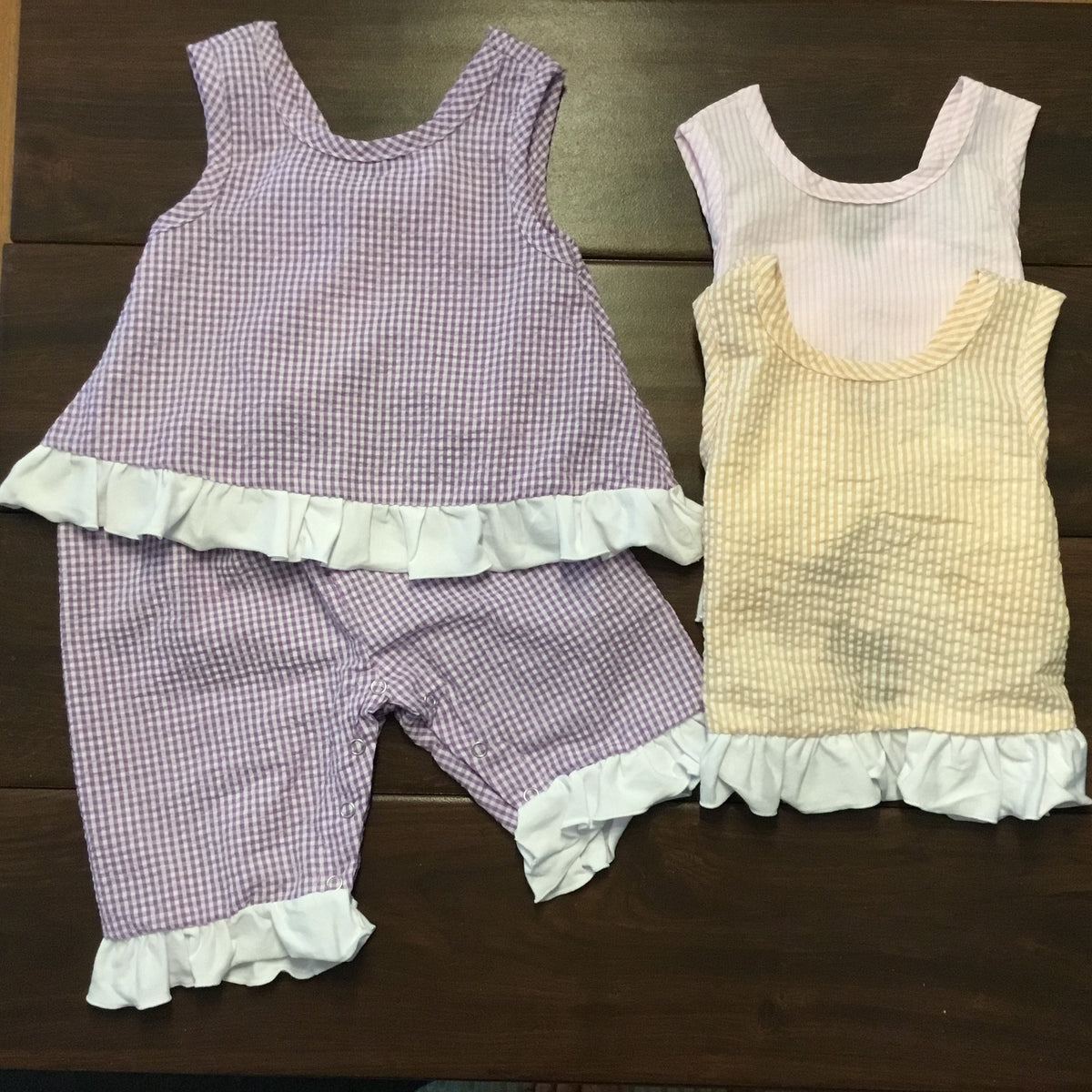 Seersucker Tunic Top &amp; Capri Pants - Little Blanks