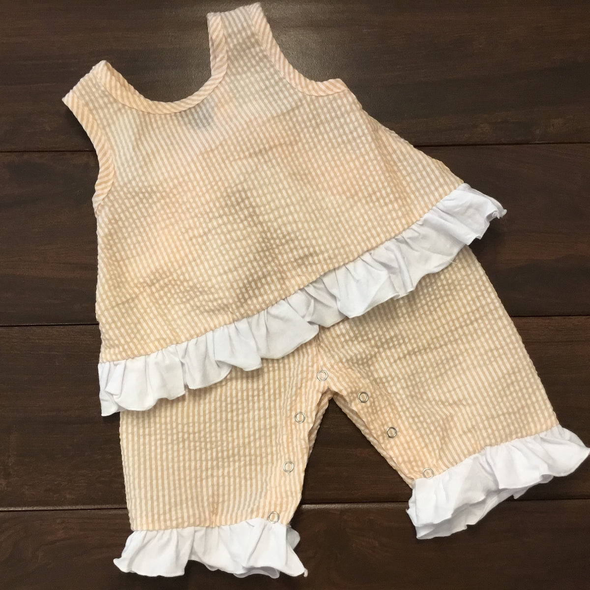 Seersucker Tunic Top &amp; Capri Pants - Little Blanks