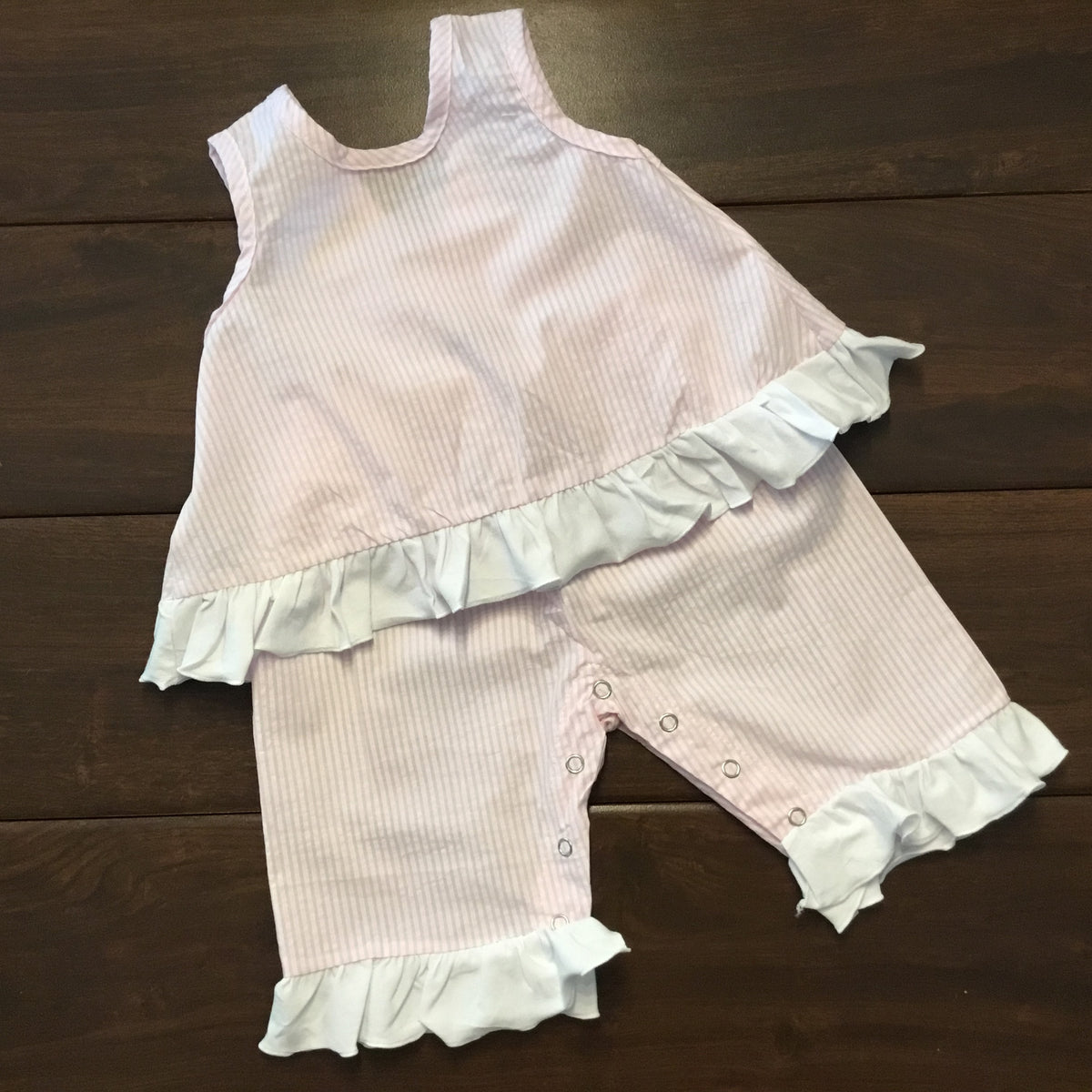 Seersucker Tunic Top &amp; Capri Pants - Little Blanks